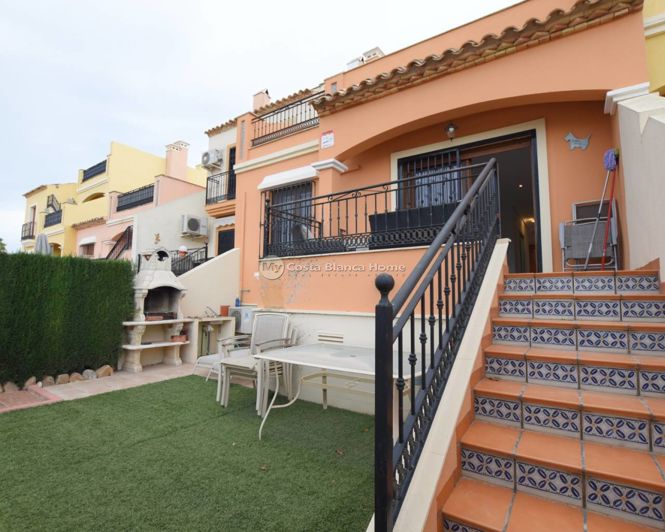 Image No.27-3 Bed Townhouse for sale