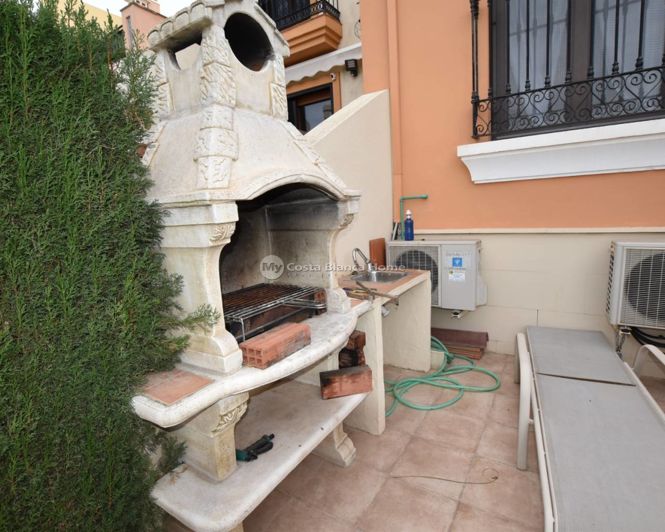 Image No.6-3 Bed Townhouse for sale