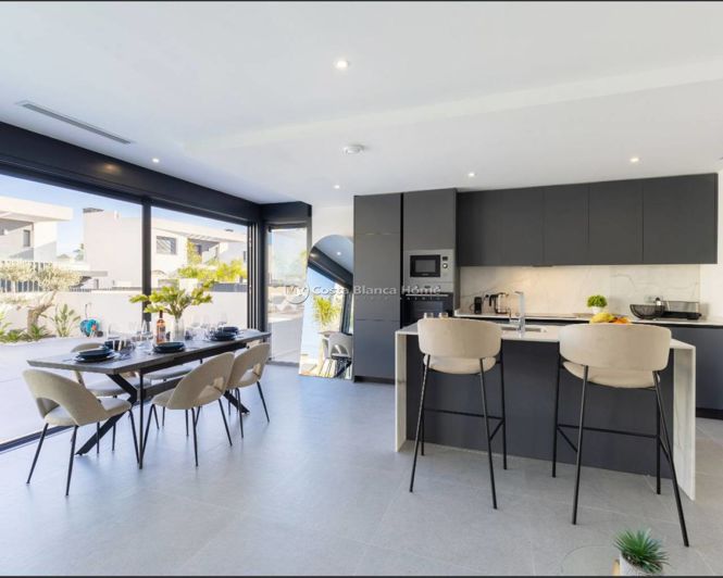 Image No.17-3 Bed Villa for sale