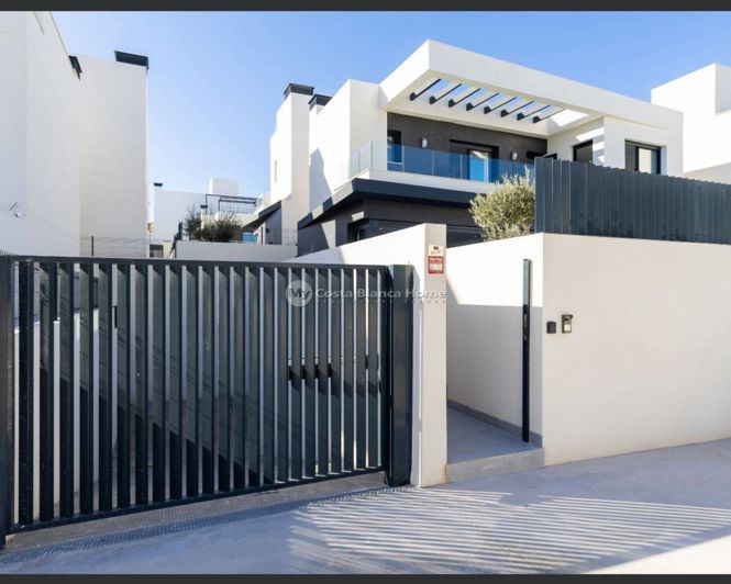 Image No.32-3 Bed Villa for sale