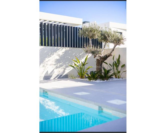 Image No.7-3 Bed Villa for sale