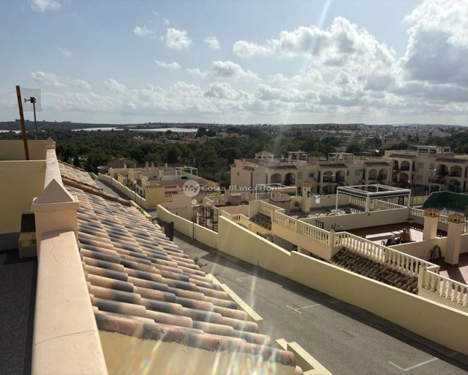 Image No.25-2 Bed Bungalow for sale