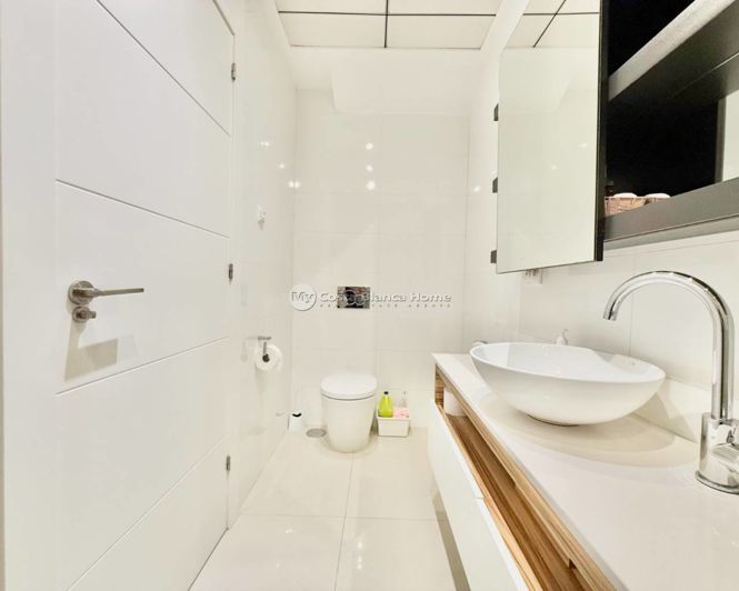 Image No.23-3 Bed Townhouse for sale