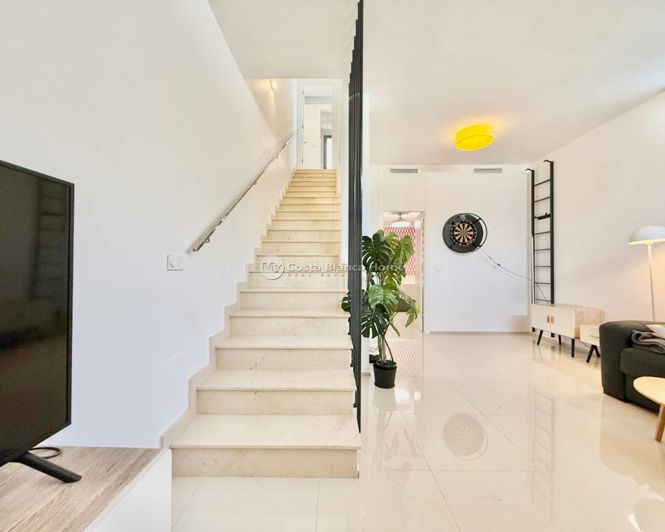 Image No.27-3 Bed Townhouse for sale