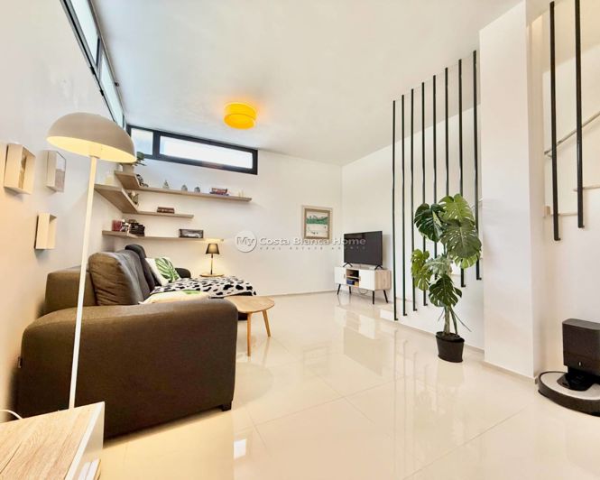 Image No.28-3 Bed Townhouse for sale