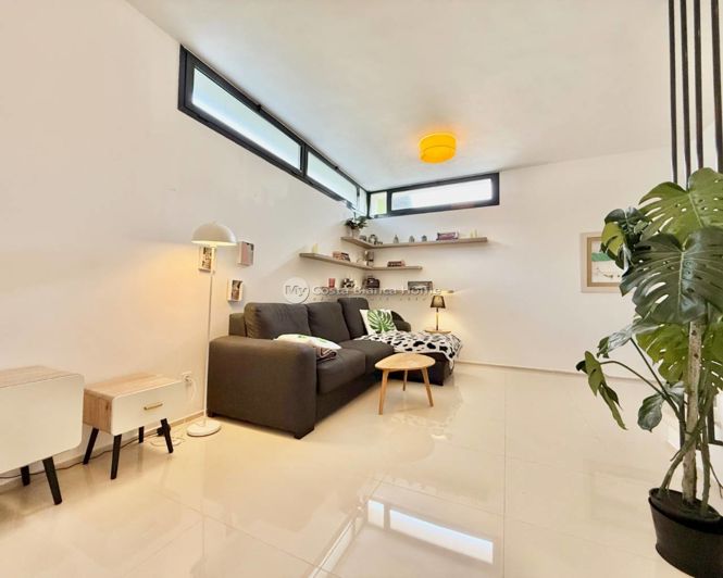 Image No.29-3 Bed Townhouse for sale