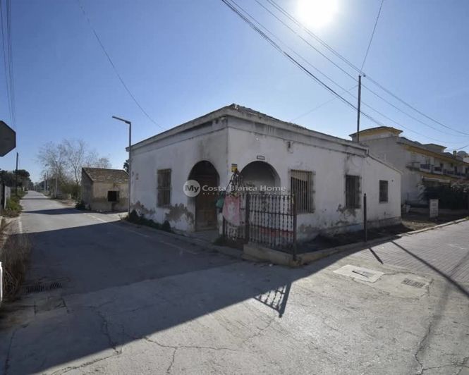 Image No.1-3 Bed Villa for sale