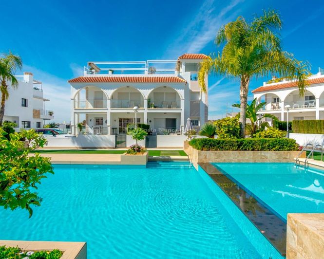 Image No.30-2 Bed Apartment for sale