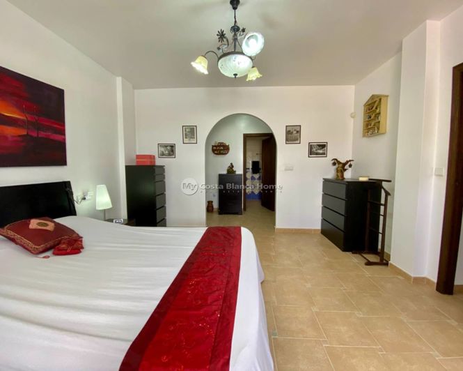 Image No.27-3 Bed Villa for sale