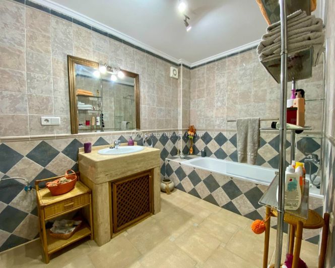 Image No.39-3 Bed Villa for sale