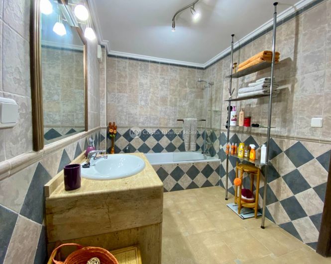 Image No.40-3 Bed Villa for sale