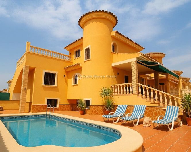 Image No.1-5 Bed Villa for sale