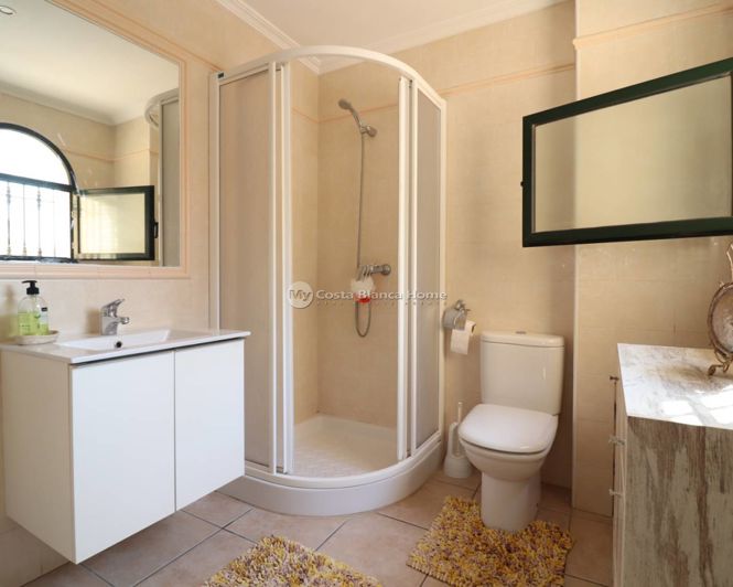 Image No.13-5 Bed Villa for sale