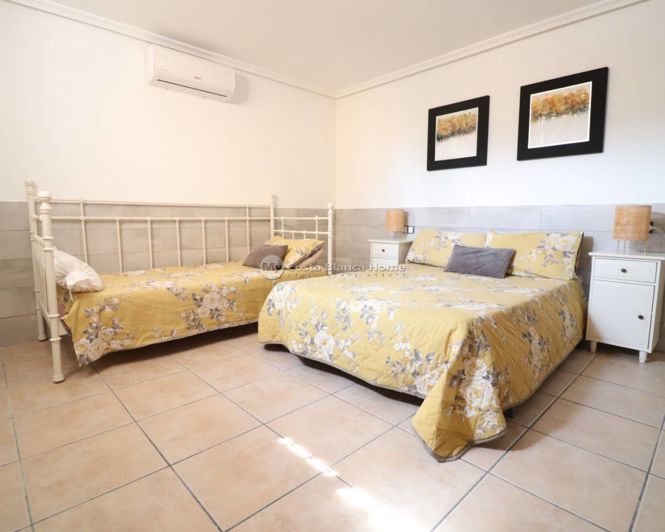 Image No.19-5 Bed Villa for sale