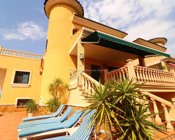 Image No.26-5 Bed Villa for sale