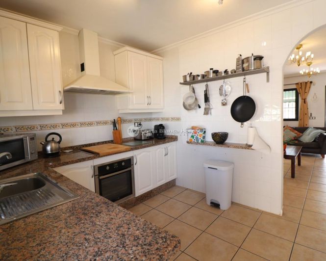 Image No.9-5 Bed Villa for sale