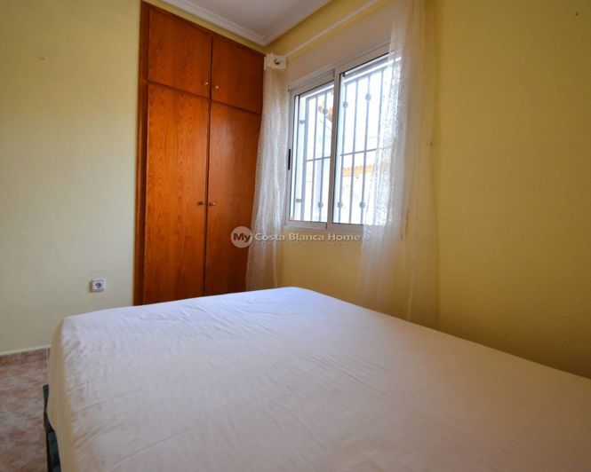 Image No.11-2 Bed Property for sale