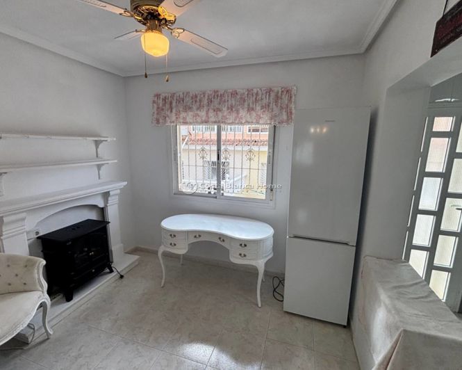 Image No.13-2 Bed Townhouse for sale