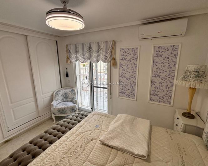 Image No.19-2 Bed Townhouse for sale