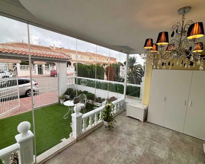 Image No.8-2 Bed Townhouse for sale