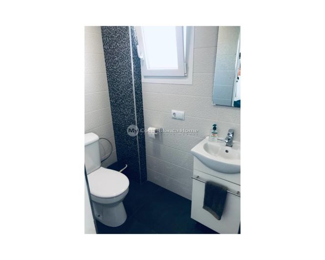 Image No.13-6 Bed Property for sale