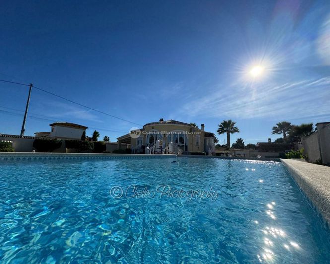 Image No.30-3 Bed Villa for sale