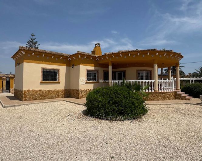 Image No.2-4 Bed Villa for sale