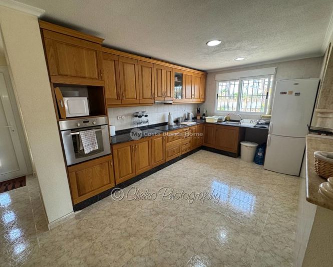 Image No.4-4 Bed Villa for sale