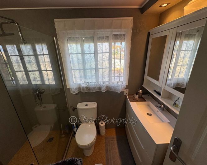 Image No.15-3 Bed Country House for sale