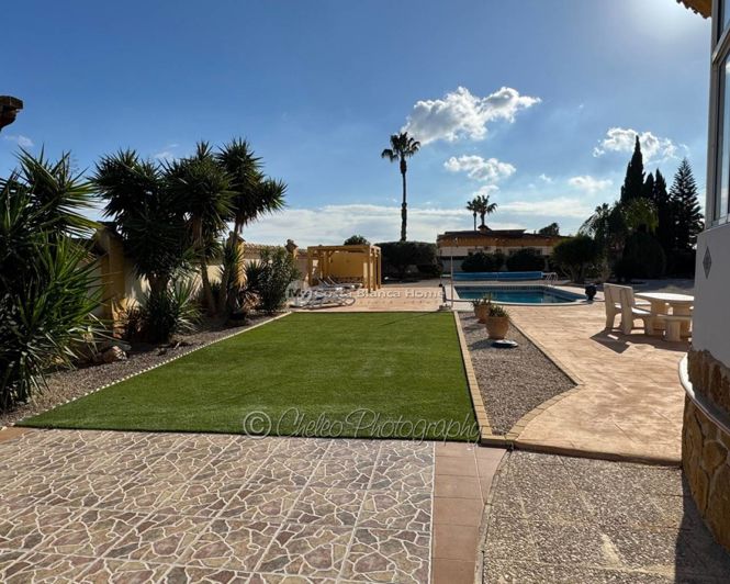 Image No.34-3 Bed Country House for sale