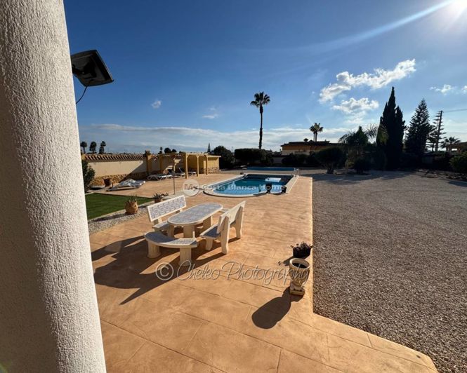 Image No.36-3 Bed Country House for sale