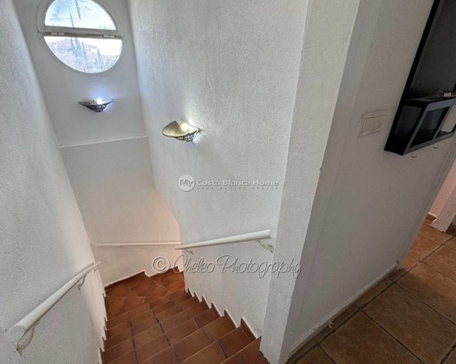 Image No.12-8 Bed Country House for sale