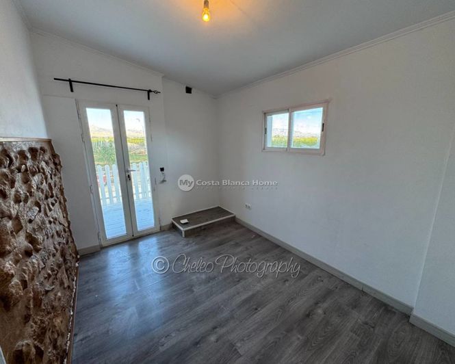 Image No.25-8 Bed Country House for sale