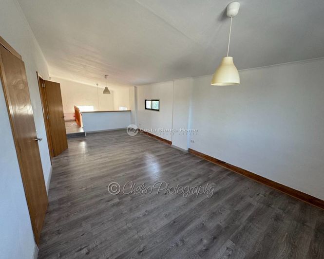 Image No.26-8 Bed Country House for sale