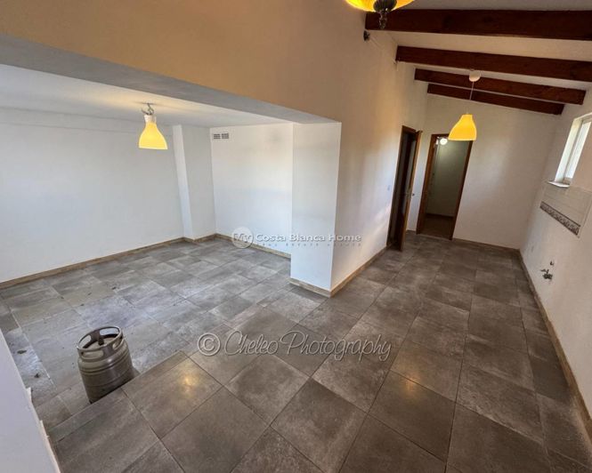 Image No.29-8 Bed Country House for sale