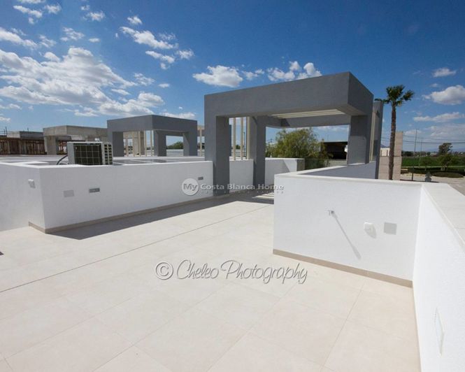 Image No.15-2 Bed Apartment for sale