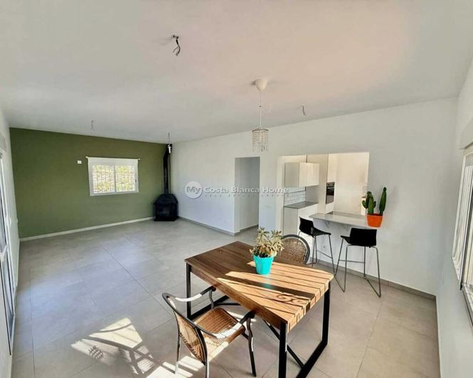 Image No.3-Maison de campagne de 3 chambres à vendre à Fortuna