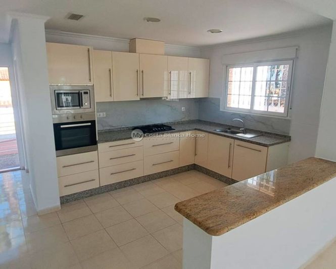 Image No.4-3 Bed Villa for sale