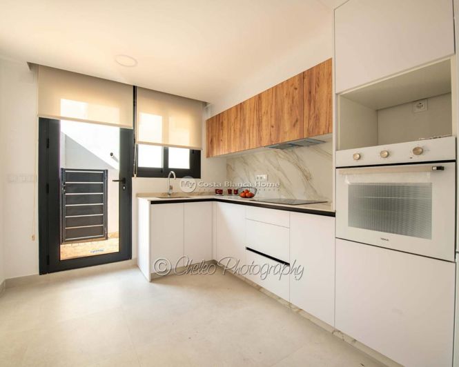 Image No.3-Appartement de 2 chambres à vendre à Cox