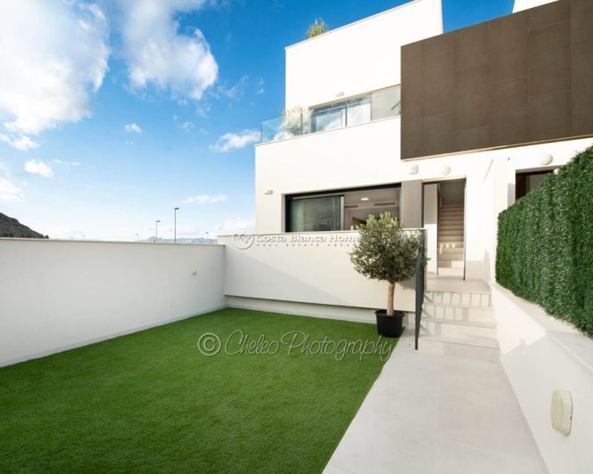 Image No.2-3 Bed Townhouse for sale