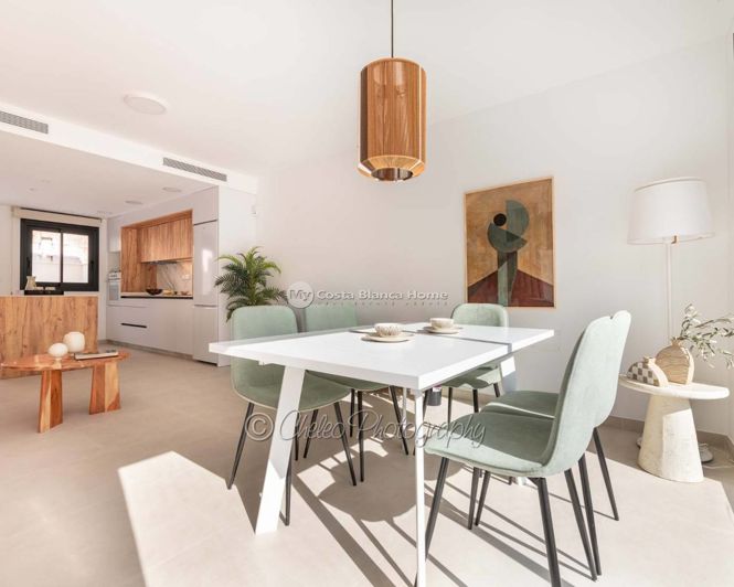 Image No.3-3 Bed Townhouse for sale