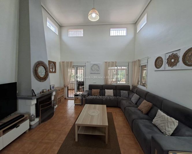 Image No.3-5 Bed Villa for sale