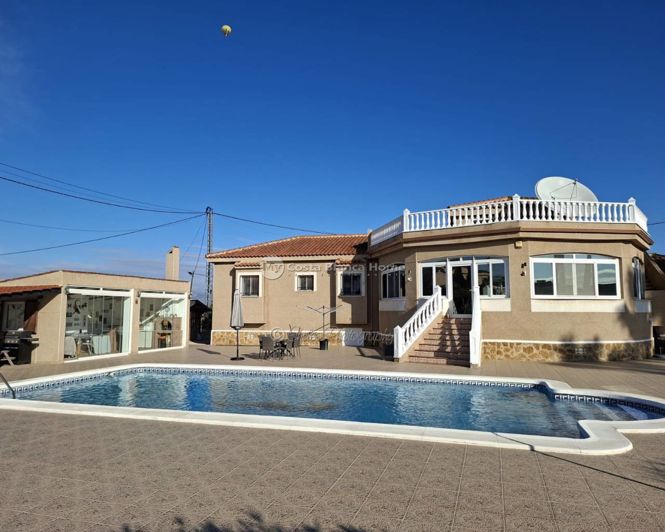 Image No.34-5 Bed Villa for sale