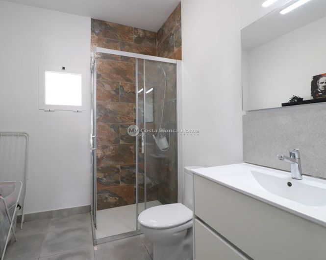 Image No.13-2 Bed Bungalow for sale