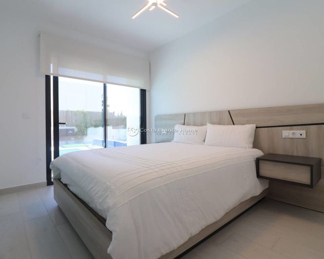 Image No.13-3 Bed Villa for sale