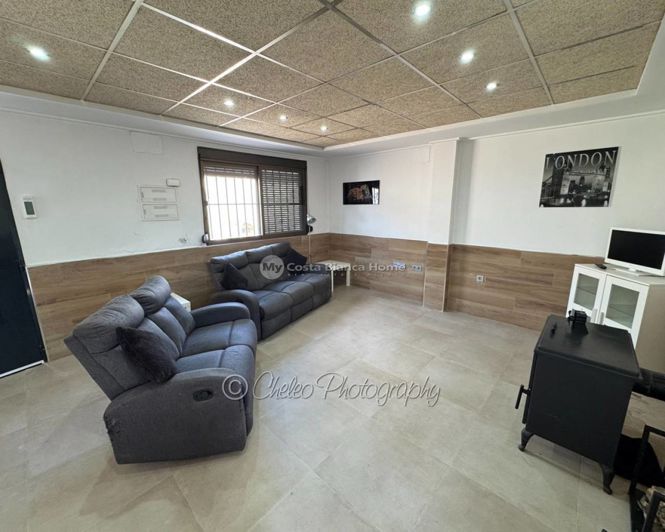 Image No.17-2 Bed Townhouse for sale