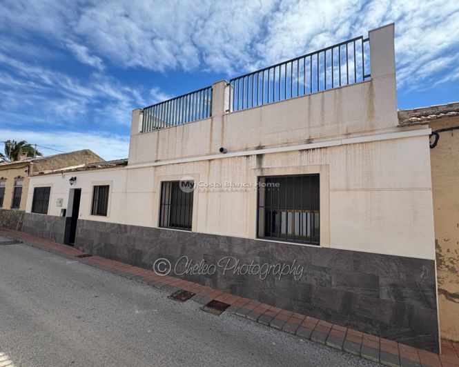 Image No.19-2 Bed Townhouse for sale