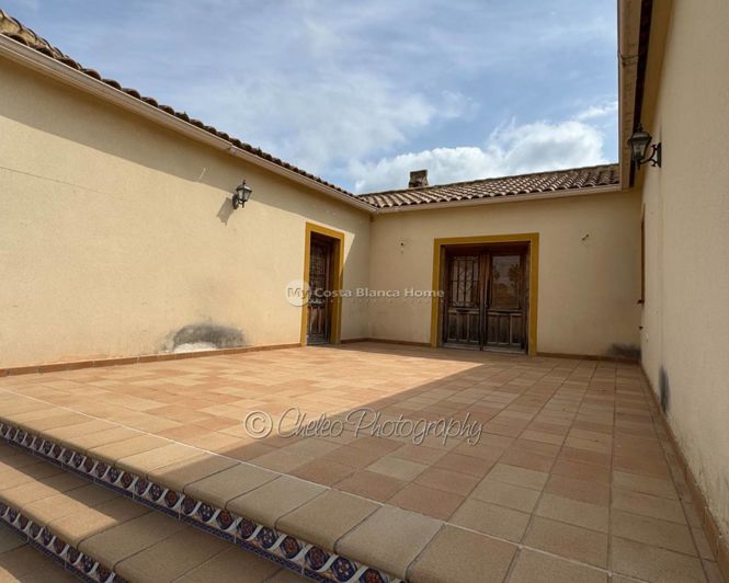 Image No.18-4 Bed Villa for sale