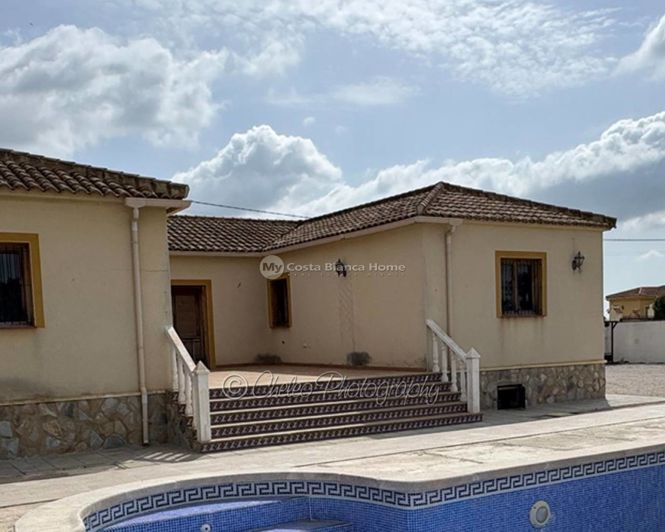 Image No.23-4 Bed Villa for sale
