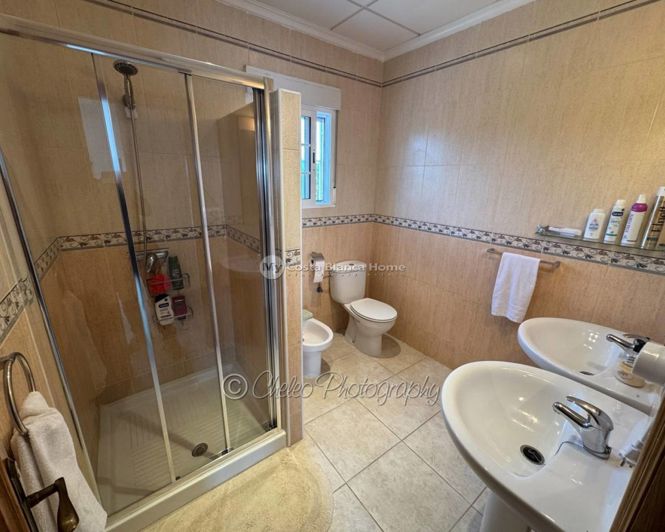Image No.12-3 Bed Villa for sale